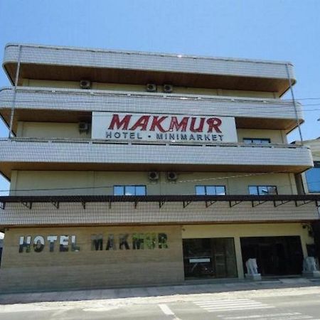 Hotel Makmur Tarakan Luaran gambar